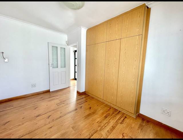 3 bed property to rent in RONDEBOSCH EAST